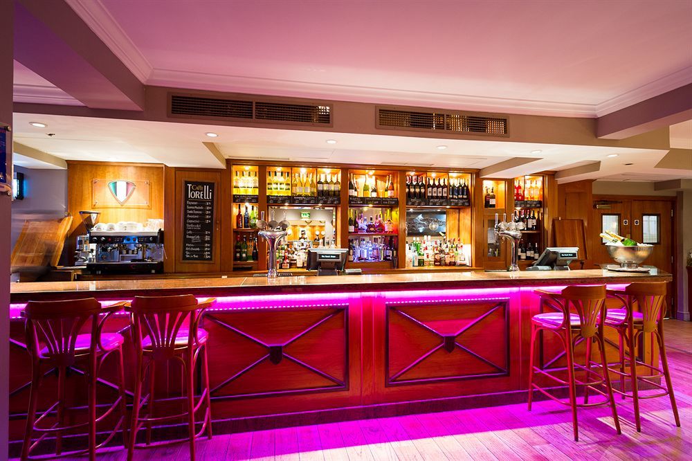 The Royal Chace Hotel Enfield Exteriör bild