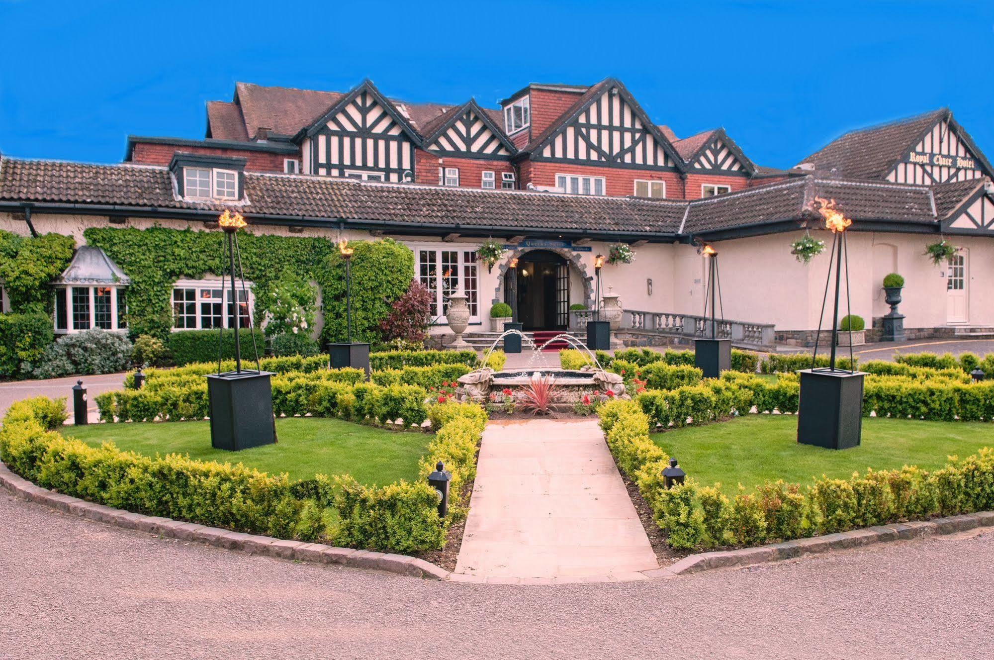 The Royal Chace Hotel Enfield Exteriör bild